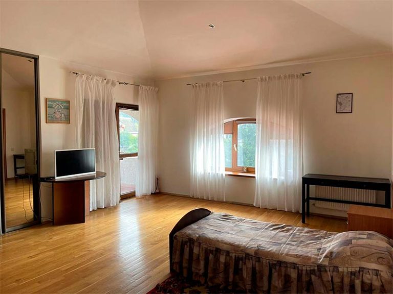 Фото дом в Романкове